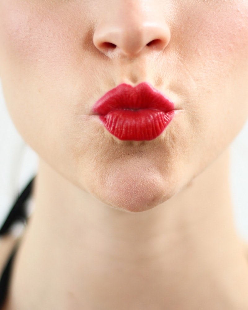 Stage Beauty Co. Matte Liquid Lipstick - Hot Red 825 - Accessories - Makeup - Dancewear Centre Canada