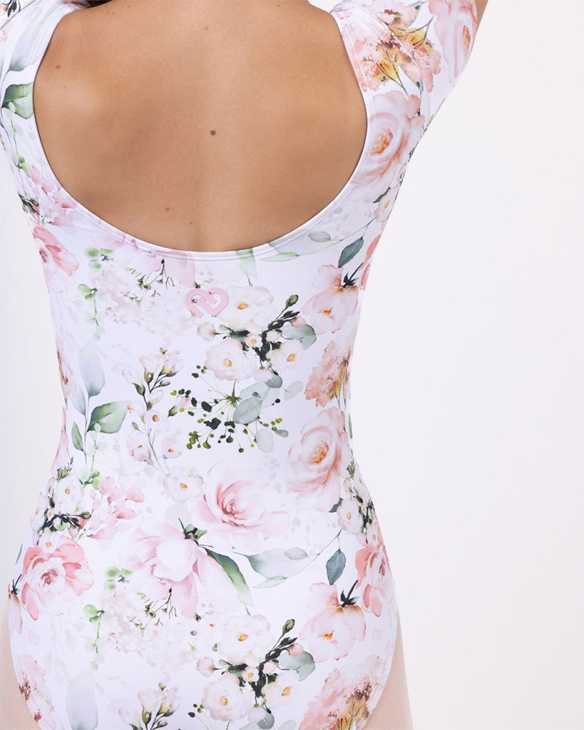 Claudia Dean World Mia Dreamy Edit Collection Scoop Neck Front Seamed Cap Sleeve Leotard - Girls - Posey Print