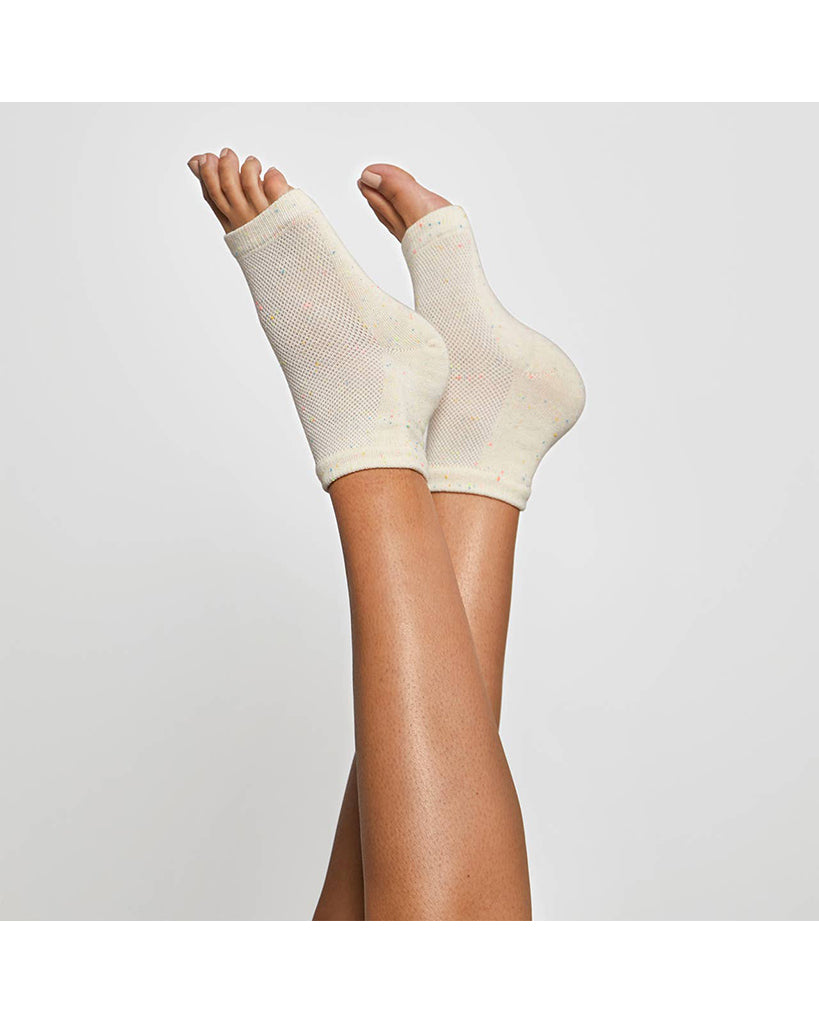 Kitsch Moisturizing Heel Socks