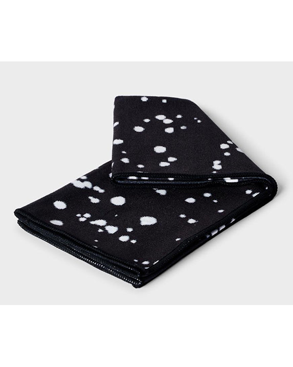 Manduka eQua Hand Towel - Mini Dot Black - Accessories - Yoga - Dancewear Centre Canada